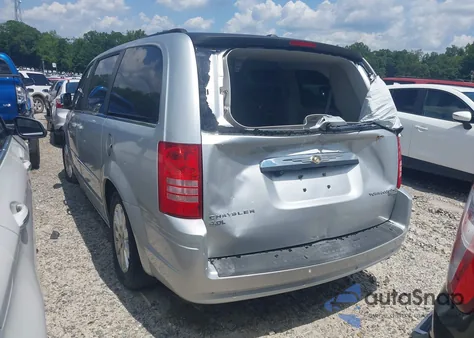 2010 Chrysler Town & Country Touring из США, поврежденный, VIN 2A4RR5DX4AR406429